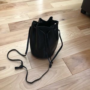 Brandy Melville bucket bag